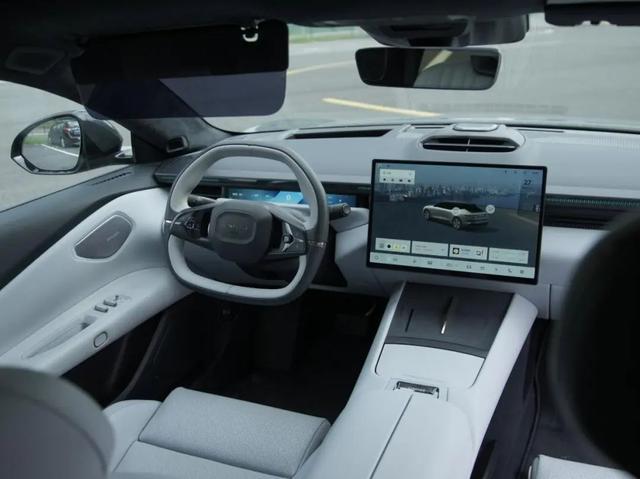 領克Z10售價18.68-32.98萬，設計優雅，內飾科技感強-有駕