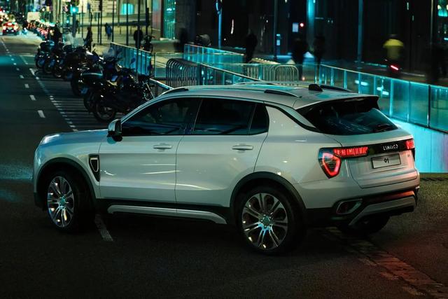 豪華車大幅降價，網(wǎng)友驚呼僅需12萬多太瘋狂-有駕