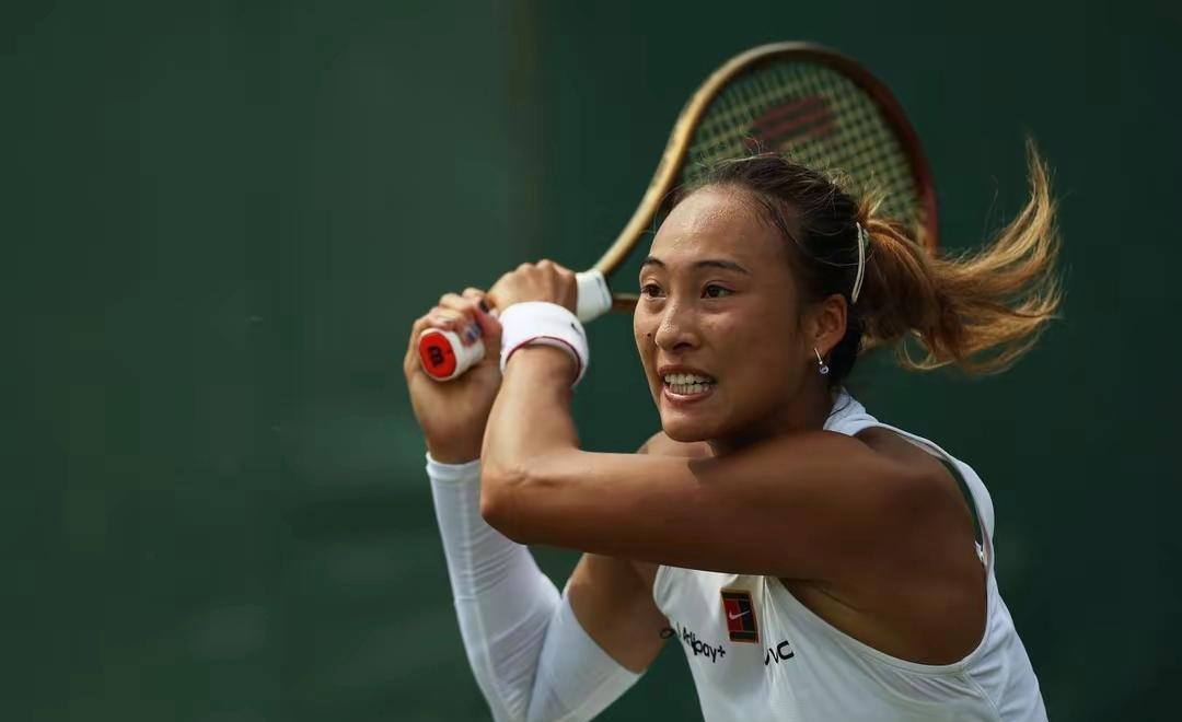 鄭欽文點(diǎn)出溫網(wǎng)輸球原因扎心,透露比賽延期是西尼亞科娃不想比賽