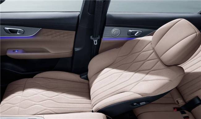 普通預算想體驗高品質出行,全新瑞虎8 PLUS和博越L誰能滿足?