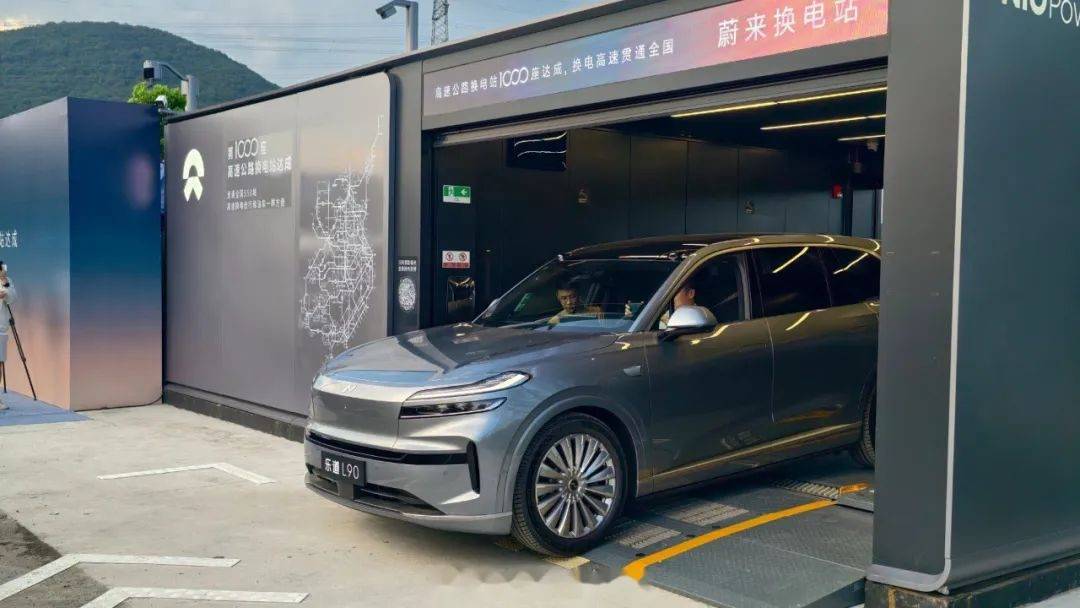 樂道與理想撕逼,一場(chǎng)聯(lián)合主演的“流量雙簧”?