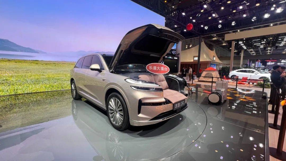 樂道與理想撕逼,一場(chǎng)聯(lián)合主演的“流量雙簧”?