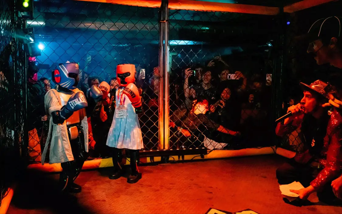 對(duì)陣的機(jī)器人